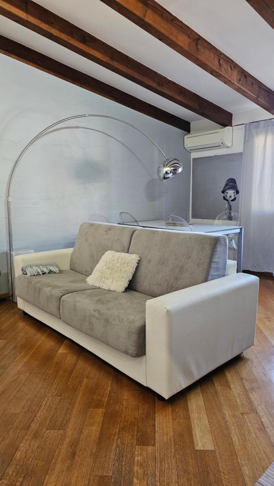 Nolo93 Attic Right In Front Of The Metro Station To Duomo Appartement